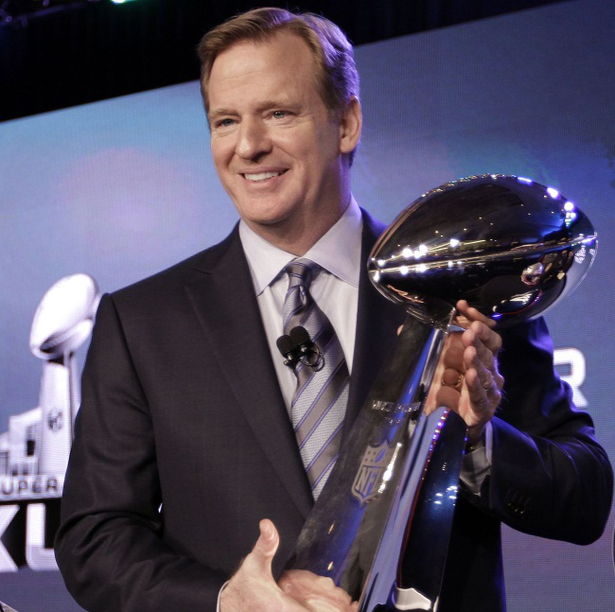“Music Inner City Radio” Podcast/Topics: Washington Redskins Logo, Roger Goodell And More!!